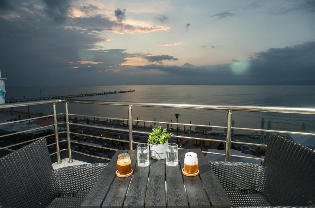 Peraía Lux Vip Apartments מראה חיצוני תמונה
